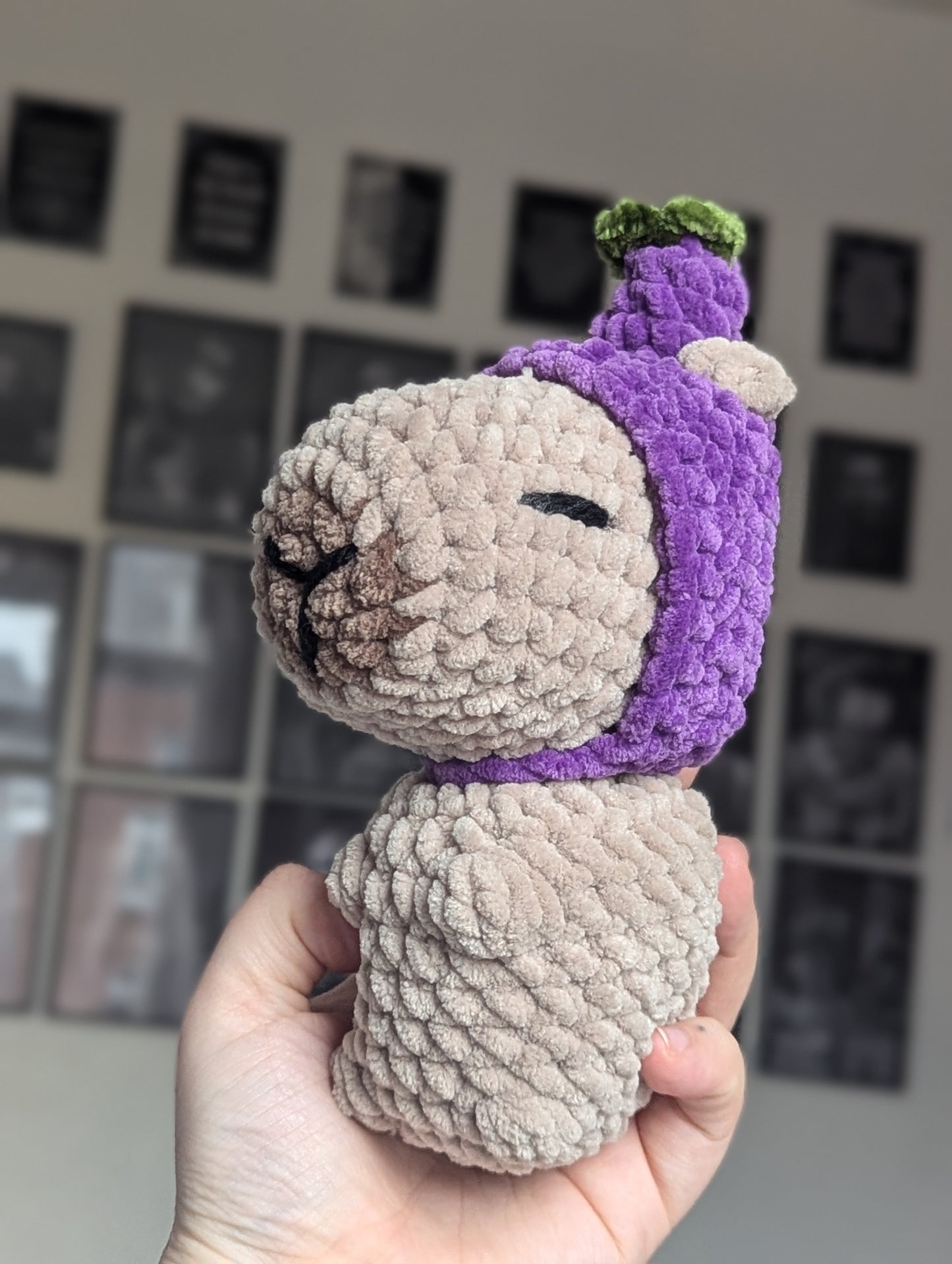 Aubergine hooded cappy