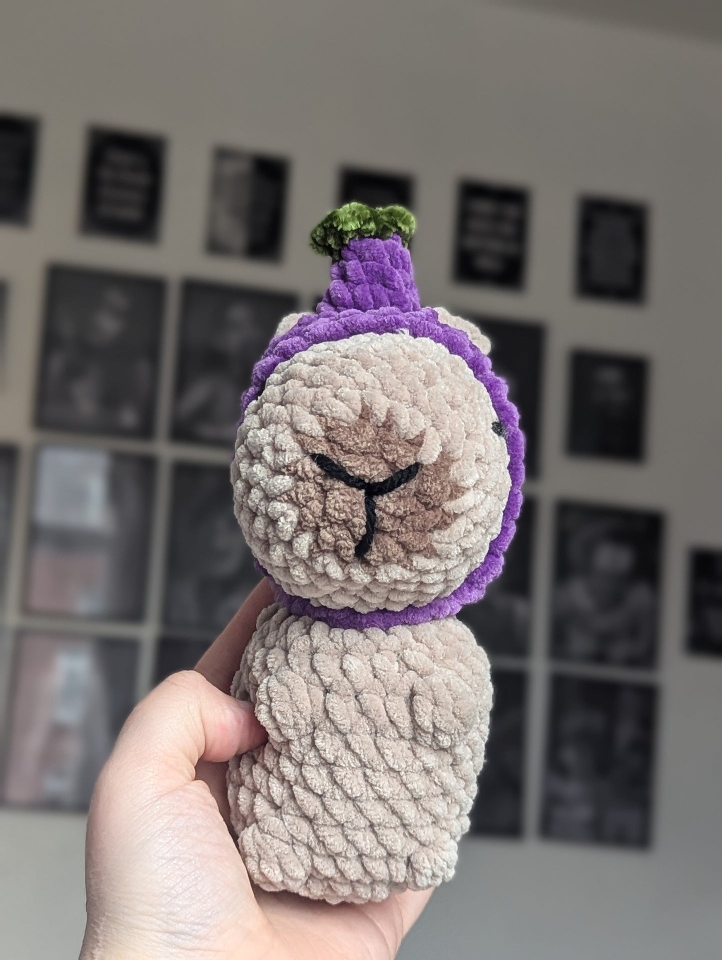 Aubergine hooded cappy