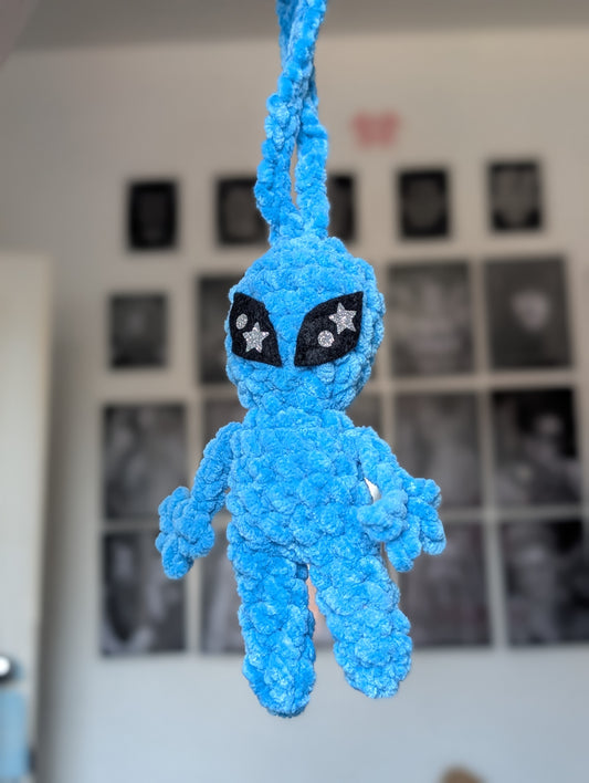 Alien bag charm light blue