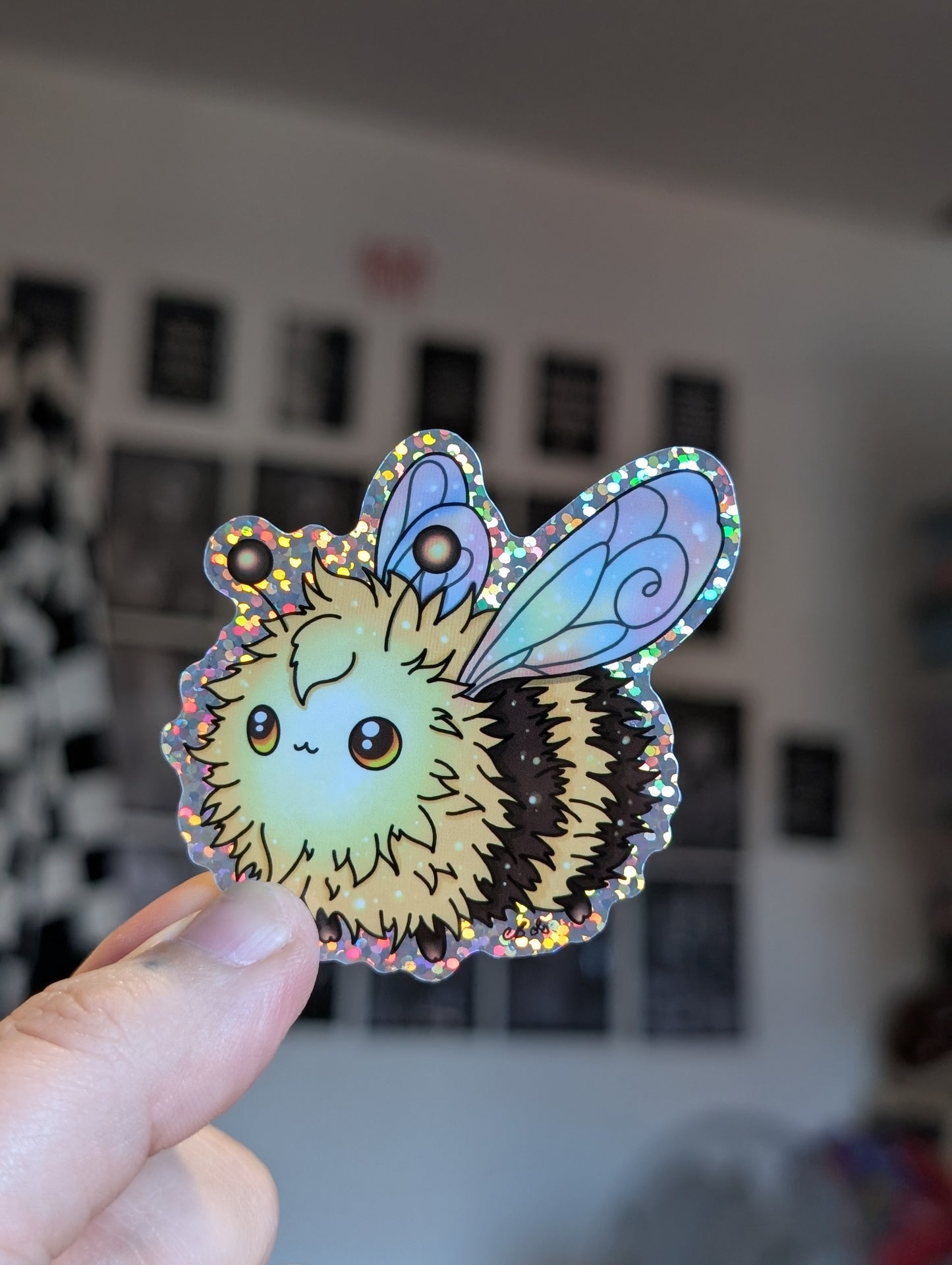 Chunky fluffy bee sparkle sticker