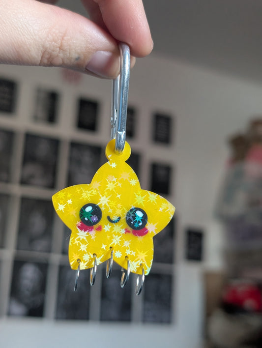 Carabiner charm holder star