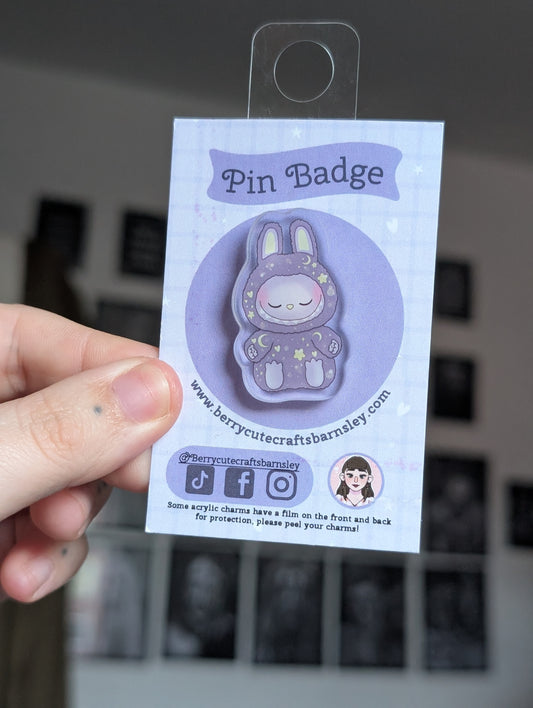 Labubu sleepy pin